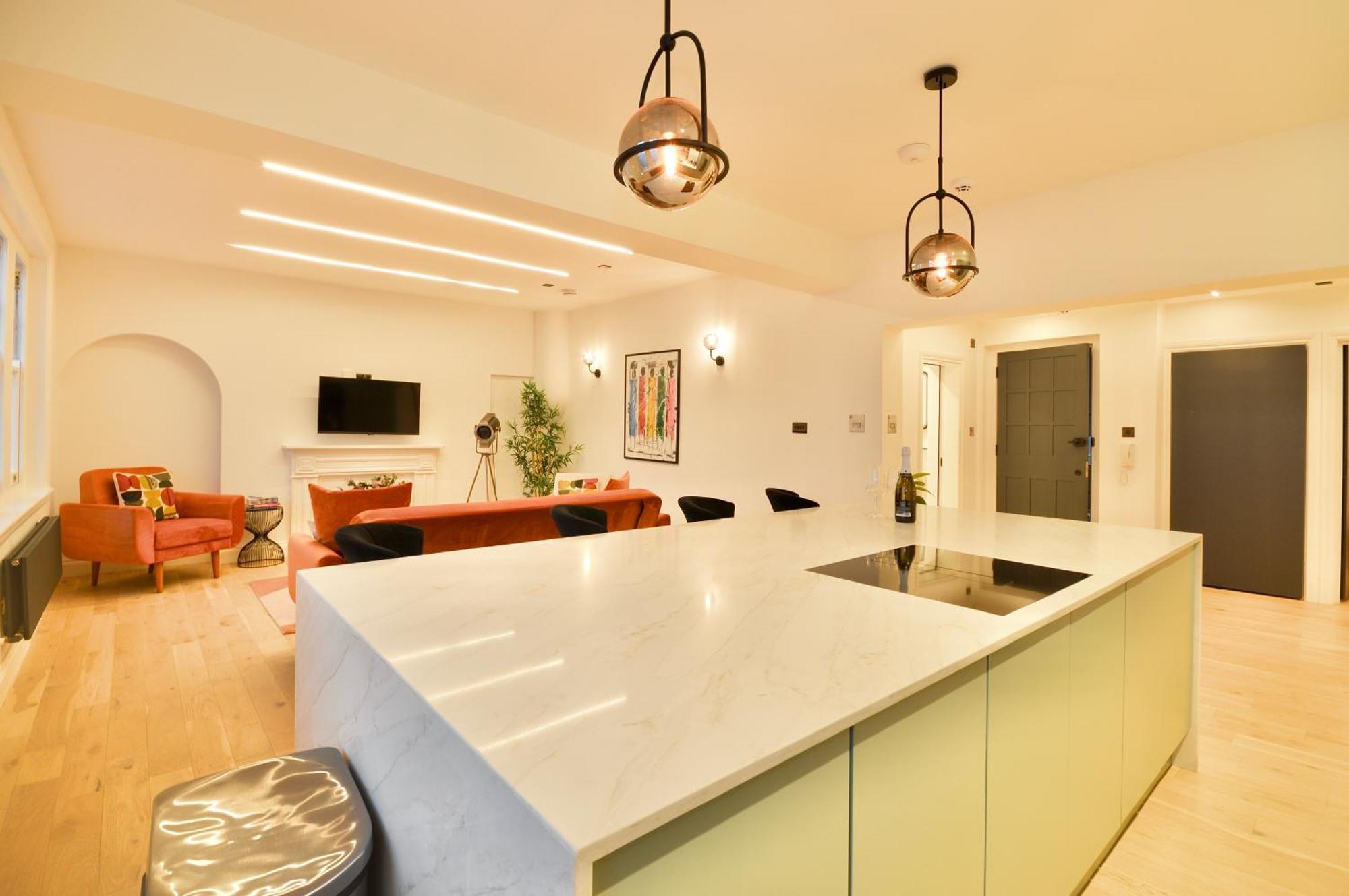 Newly Refurbished W/ River Views Лондон Экстерьер фото